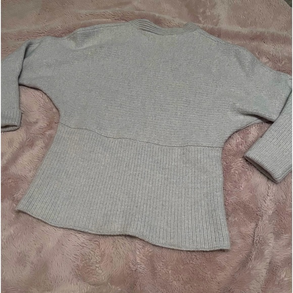 Wilfred grey sweater 🌚 - Picture 5 of 6